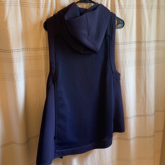 Lululemon The Spaces In Between vest - Picture 3 of 3